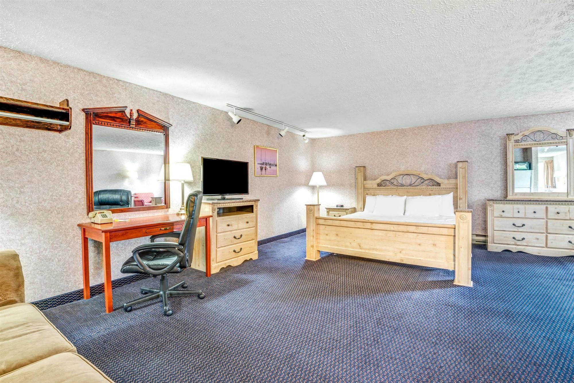 Days Inn By Wyndham Airport/Maine Mall South Portland Extérieur photo